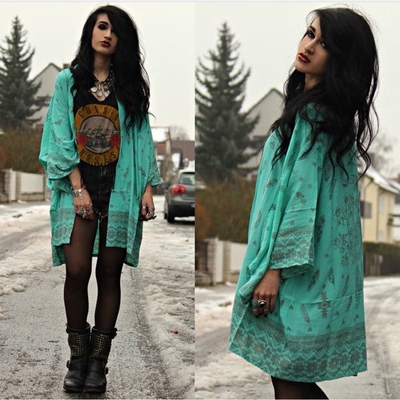 Spell & the Gypsy Collective Skull Tribe Kimono Turquoise - RARE Spell Designs - Picture 3 of 13